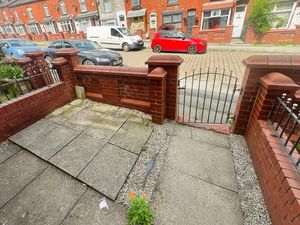 Front garden- click for photo gallery